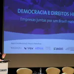 Ministra da Gestão, Esher Dweck, em palestra no BNDES | Foto: Tomaz Silva/Agência Brasil