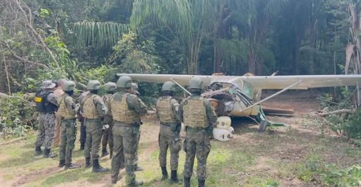 A FAB relatou que a aeronave foi localizada quando entrou na Zona de Identificação de Defesa Aérea, área sob monitoramento militar em razão da presença de atividades ilícitas | Foto: Divulgação/ FAB