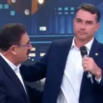 O senador Flávio Bolsonaro durante o Programa do Ratinho, nesta segunda-feira, 15, no SBT | Foto: Reprodução/X