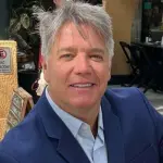 O ator Davi Cardoso Jr., da Praça é Nossa, do SBT