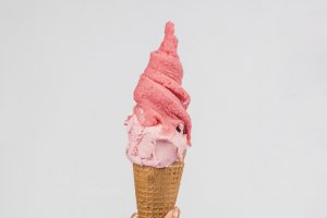 Segundo entendimento da 1ª Turma da 1ª Câmara da 3ª Seção do Carf, esses produtos do McDonald’s devem ser considerados bebidas lácteas e não gelados comestíveis | Foto: Reprodução/Freepik