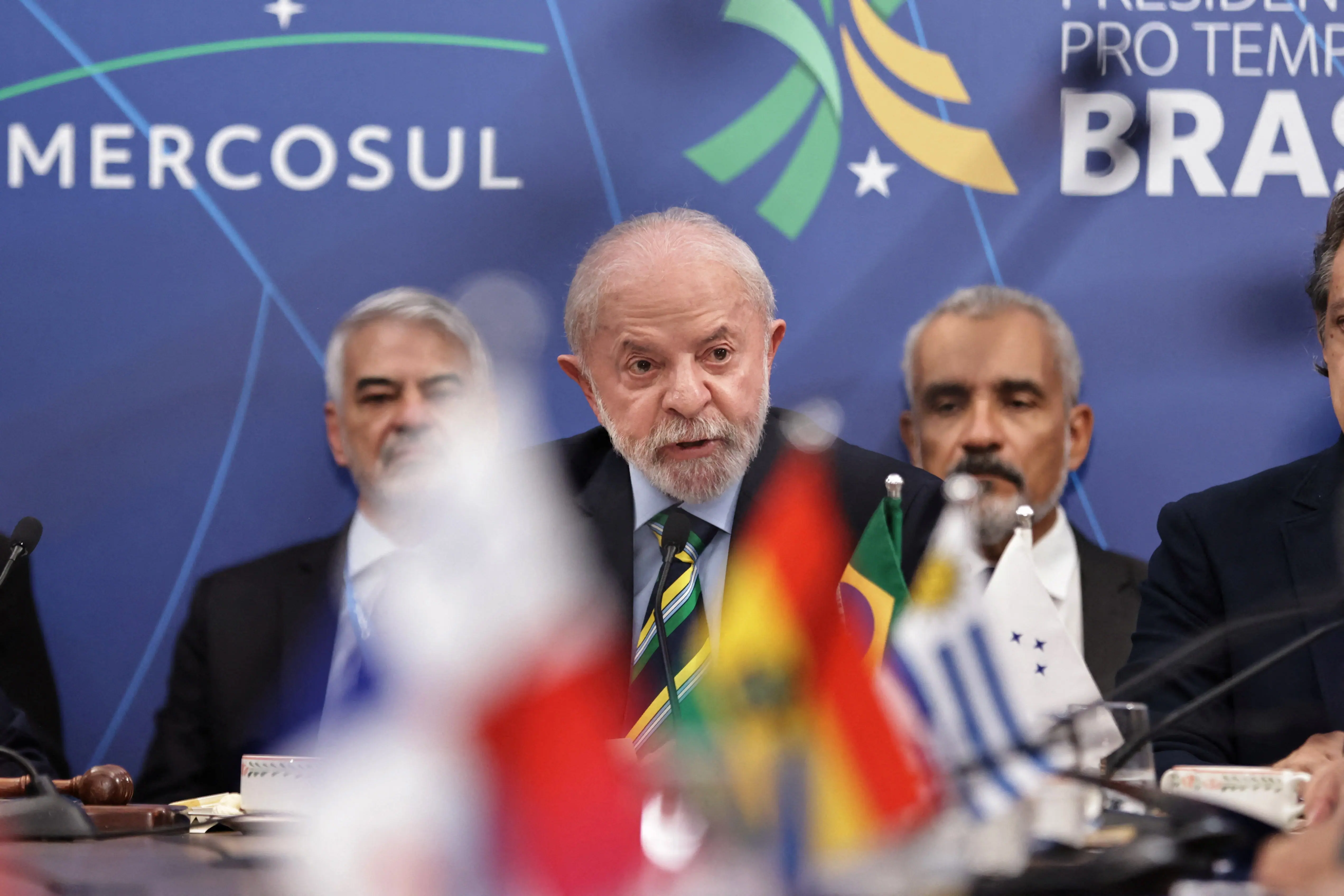 Lula discursa durante reunião com países parceiros na Cúpula do Mercosul, em Foz do Iguaçu - 20/12/2025 | Foto: Kiko Sierich/Reuters