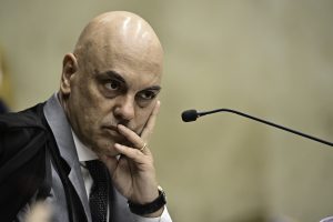 O ministro Alexandre de Moraes participa da sessão plenária do STF um dia depois de concluir a ação contra o ex-presidente Jair Bolsonaro e demais réus do núcleo 1 da suposta tentativa de golpe - 26/11/2025 | Foto: Ton Molina/FotoArena/Estadão Conteúdo
