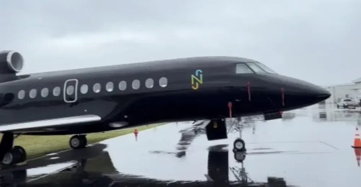 Jato personalizado de Neymar, que o levou a Minas Gerais, está avaliado em mais de R$ 250 milhões | Foto: Reprodução/Redes sociais