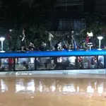 Ônibus submerso em Juiz de Fora por causa de temporal