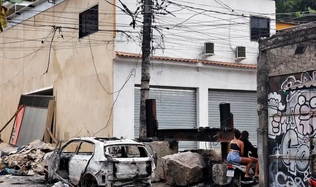 O plano do governo do Rio de Janeiro vai além de operações policiais pontuais, ao incorporar princípios do urbanismo social e propor políticas públicas permanentes | Foto: Tânia Rêgo/Agência Brasil