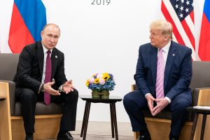 Presidente da Rússia, Vladimir Putin, e o presidente dos EUA, Donald Trump | Foto: Reprodução/Flickr/Trump White House Archived