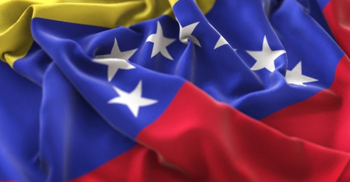 bandeira da venezuela - venezuelização do brasil - artigo de adalberto piotto