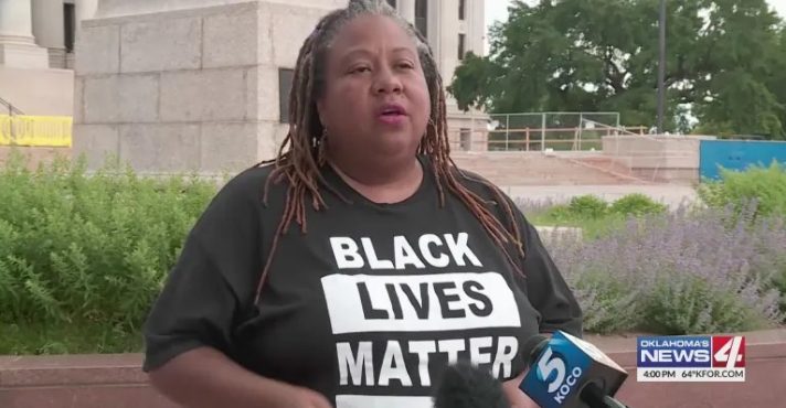 Sheri Dickerson, ex-diretora do Black Lives Matter teria desviado o dinheiro em proveito pessoal | Foto: Reprodução/Redes sociais
