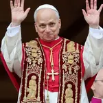 O papa Leão XIV durante a tradicional bênção “Urbi et Orbi” | Foto: Divulgação/Vaticano
