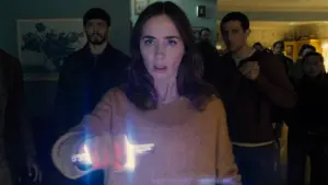Steven Spielberg volta ao tema OVNIs em Dia D e lança primeiro trailer