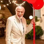 Dick Van Dyke em cena de All My Love | Foto: Divulgação/Coldplay