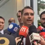 flávio bolsonaro almoça com empresários