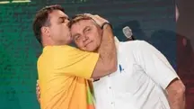 flávio bolsonaro e jair bolsonaro - candidato a presidente da república em 2026