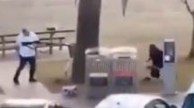 Vídeo mostra momento em que homem interrompeu atentado ao atacar o terrorista | Foto: Reprodução/X