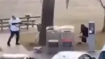 Vídeo mostra momento em que homem interrompeu atentado ao atacar o terrorista | Foto: Reprodução/X
