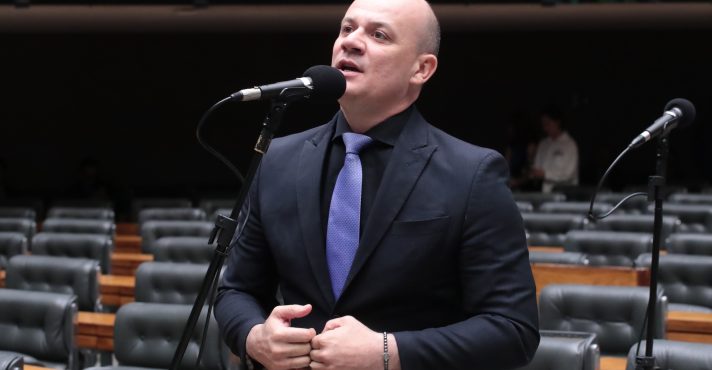 Bolsonaro Depudo Cabo Gilberto Silva (PL-PB), o novo líder da oposição |