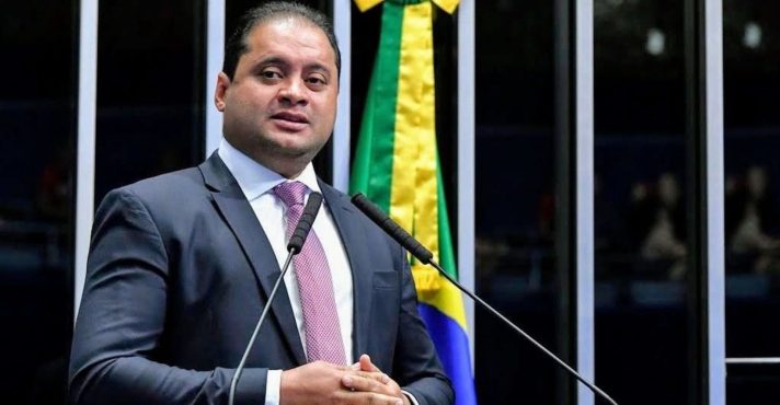 O senador Weverton Rocha retirou o projeto sobre a Lei do Impeachment da pauta da CCJ | Foto: Divulgação/PDT