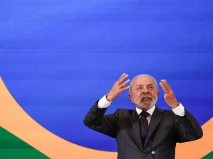 Brasil não precisa de teto de gastos, diz Lula ao Conselhão