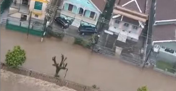 Petrópolis (RJ) emite alerta extremo devido a chuvas
