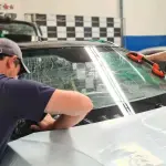 Processo de blindagem de veículos | Foto: Reprodução/Abrablin