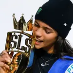 Além de tetracampeã de skate street, Rayssa Leal também é campeã olímpica | Foto: Reprodução/Redes sociais