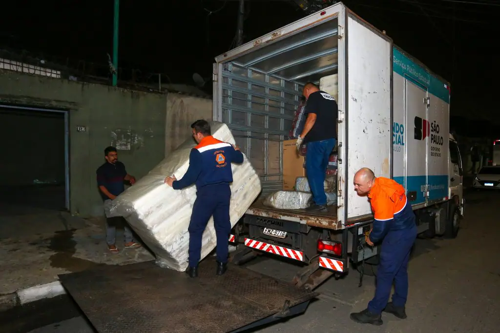 Defesa Civil do Estado de São Paulo envia colchões a Mongaguá | Foto: Governo de SP/Divulgação