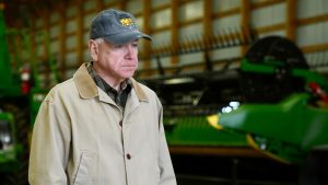 Tim Walz, governador de Minnesota, desistiu de disputar um terceiro mandato | Foto: Walz Office/Divulgação