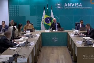 Diretores da Anvisa em reunião nesta quarta-feira, 28, em Brasília | Foto: Divulgação/Anvisa