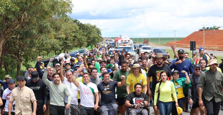 Caminhada de Nikolas rumo a Brasília