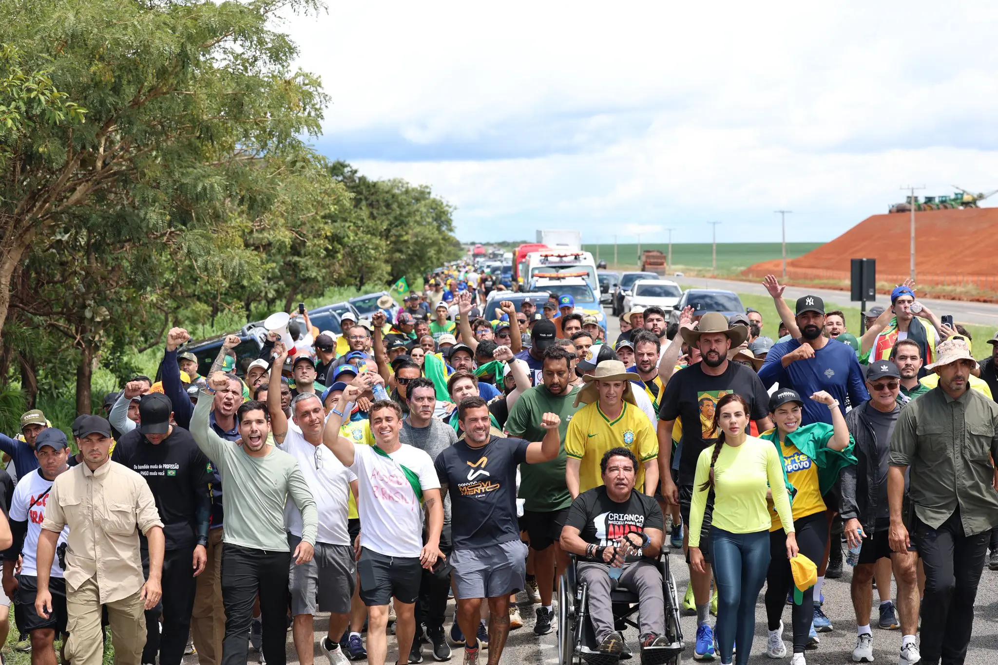 Caminhada de Nikolas rumo a Brasília