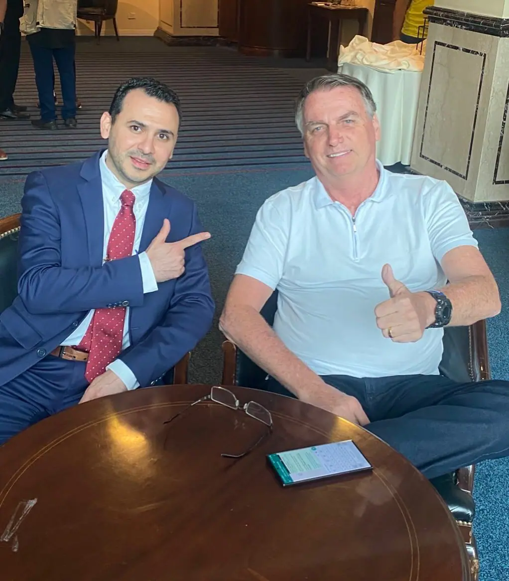 Eduardo Bittar, ativista venezuelano, e o ex-presidente Jair Bolsonaro | Foto: Reprodução/Redes sociais
