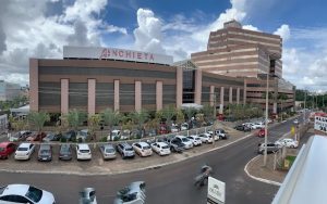Fachada do Hospital Anchieta, Taguatinga, no DF; Polícia apura suspeita de homicídios no local