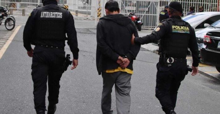 Guatemala decreta estado de sítio em meio a motins em prisões e morte de policiais