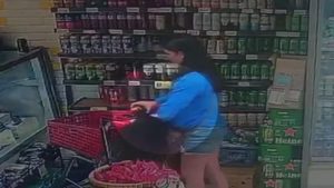 Advogada tenta furtar bebidas importadas em supermercado na Zona Sul do Rio de Janeiro