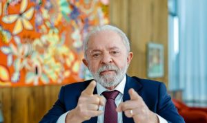 Depois do direito, em 2020, agora é a vez de Lula operar o olho esquerdo | Foto: Divulgação/PR