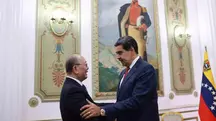 O ex-ditador Nicolás Maduro e Qiu Xiaoqi, representante especial para Assuntos da América Latina e do Caribe | Foto: Reprodução/Governo da Venezuela
