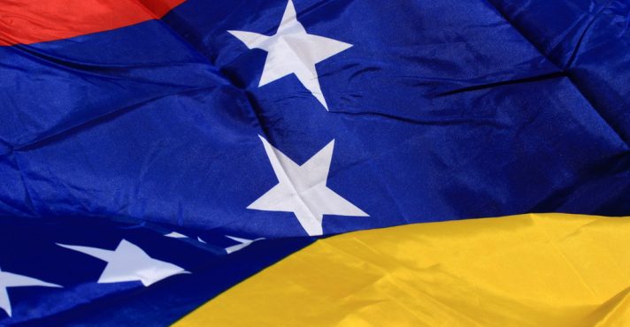 Apesar de o presidente dos Estados Unidos, Donald Trump, capturar o ditador Nicolás Maduro, o regime chavista continua forte na Venezuela | Foto: Reprodução/Flickr