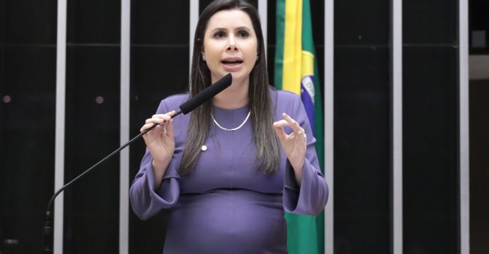 A deputada federal Carol De Toni | Foto: Divulgação/Câmara dos Deputados