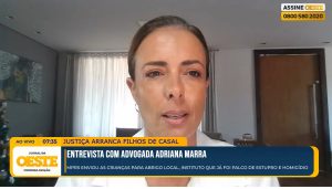 A advogada Adriana Marra, durante entrevista a Oeste/b> | Foto: Reprodução/YouTube/Revista Oeste
