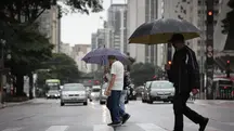 chuvas - avenida paulista - são paulo - guarda-chuva