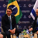 Eduardo e Flávio Bolsonaro em reunião com Benjamin Netanyahu | Foto: Reprodução/Redes sociais