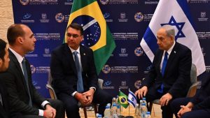 Eduardo e Flávio Bolsonaro em reunião com Benjamin Netanyahu | Foto: Reprodução/Redes sociais