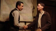 Paul Dano responde críticas de Tarantino e recebe apoio de Toni Collette