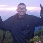 Roberto Farias Tomaz, de 19 anos, foi abandonado no Pico Paraná | Foto: Reprodução/redes sociais