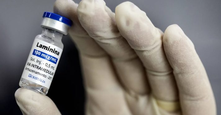 Frasco de polilaminina, fabricada pelo laboratório Cristália | Foto: Divulgação/Cristália