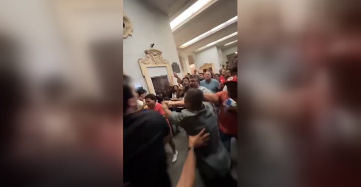 Briga marca evento da esquerda contra anistia | Foto: X/Reprodução