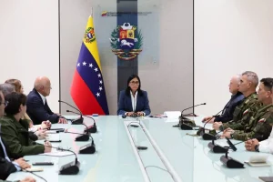 Delcy Rodríguez comanda reunião de urgência do Conselho de Defesa da Venezuela | Foto: TeleSUR/Divulgação