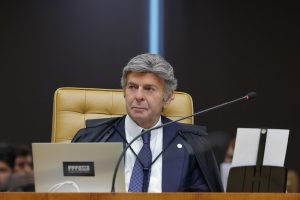 Ministro Luiz Fux, do STF, durante sessão de encerramento do ano do Judiciário de 2025, em 19 de dezembro, em Brasília. Seu filho seria um dos alvos de acessos irregulares da Receita Federal.