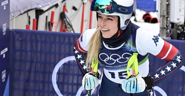 A atleta Lindsey Vonn, de 41 anos, ficou oito dias internada na Itália, depois de grave acidente | Reprodução/X